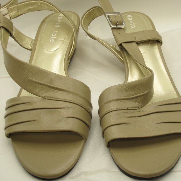 David Tate Caress taupe sandal in 8.5N - Picture 1 of 11